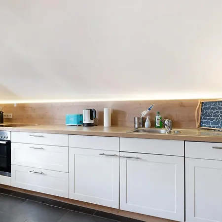 公寓 Haus Loewen *